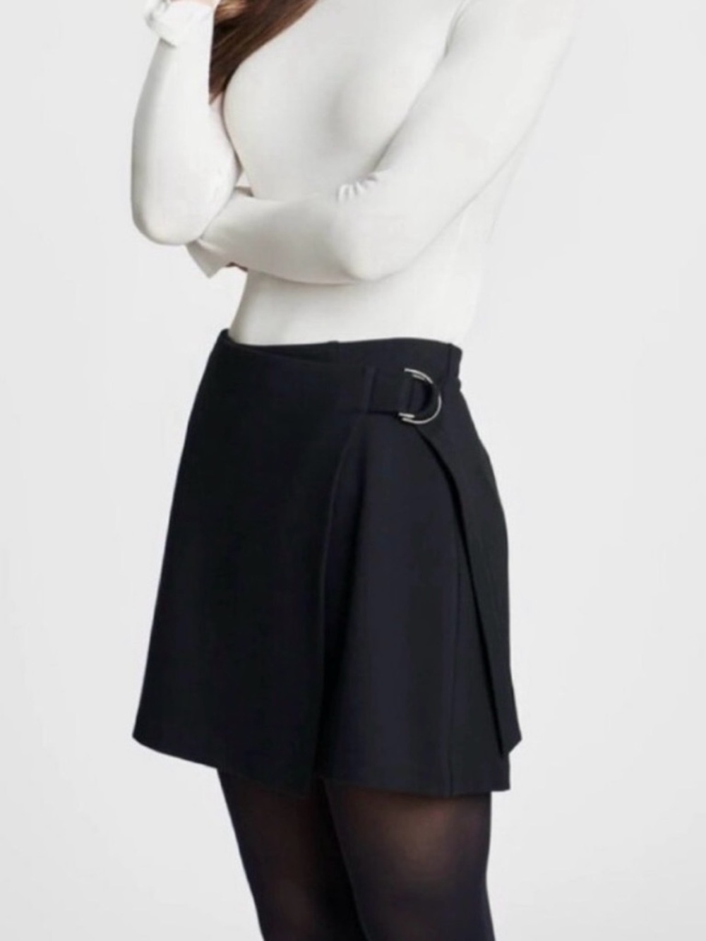 NWT SPANXsmooth™ Ponte Wrap Mini Skort
Classic Black sz M